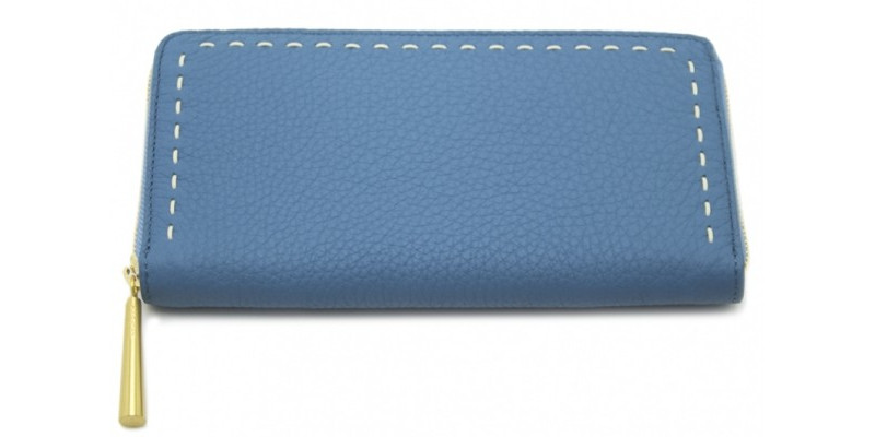 ブルーの日本製革製長財布